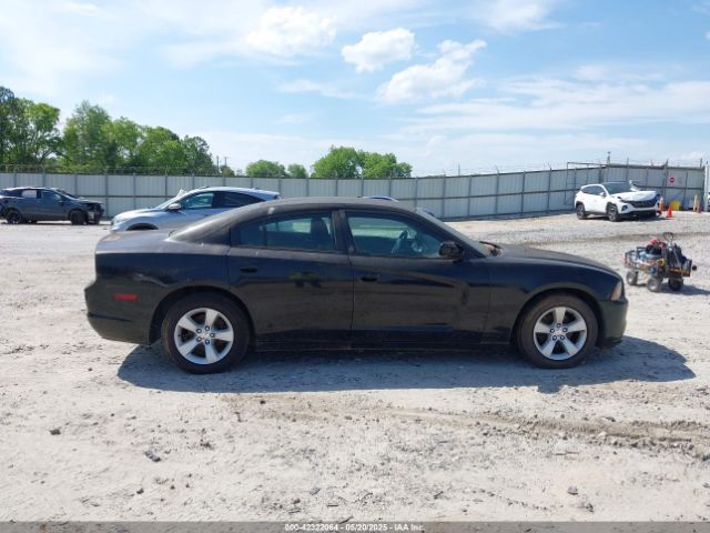 2C3CDXBG4EH130598 Dodge Charger Se