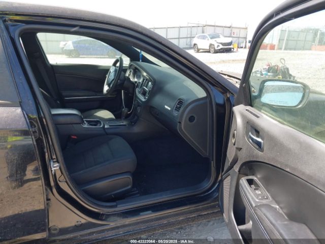 2C3CDXBG4EH130598 Dodge Charger Se