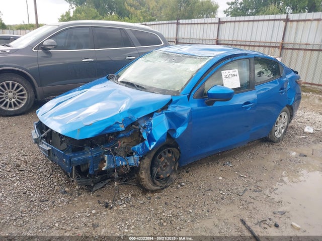 3MYDLBYV5KY503408 Toyota YARIS L