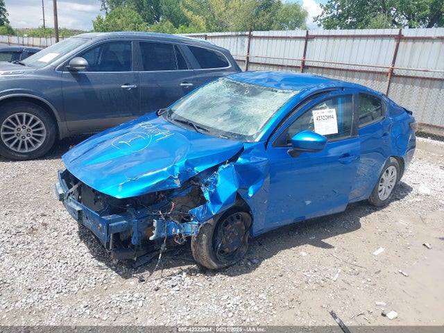 3MYDLBYV5KY503408 Toyota YARIS L