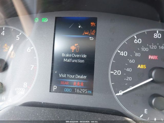 5YFB4MDE3RP138094 Toyota COROLLA LE