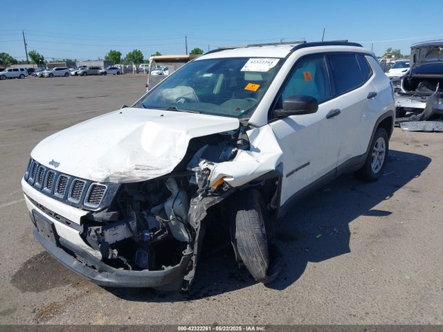 Jeep Compass Sport 4x4 2018 3C4NJDAB3JT116775 Image 2