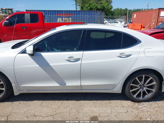 Acura j35y6 2018 19UUB2F39JA000617 Image 15