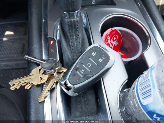 1G1ZD5STXJF168851 Chevrolet MALIBU LT