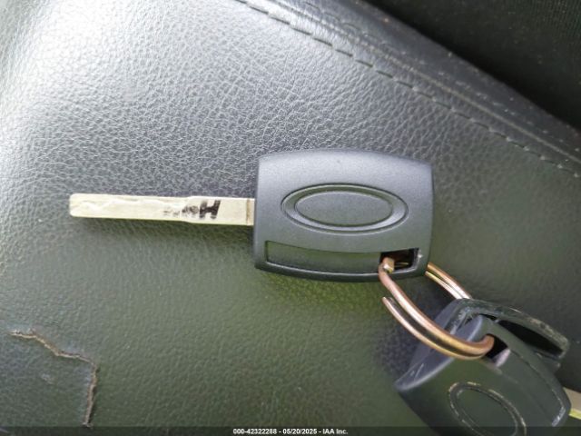 1FADP3K20HL278880 Ford FOCUS SE