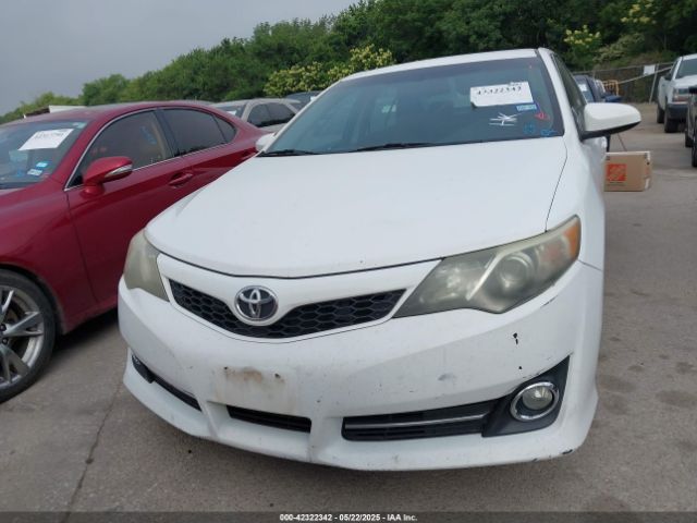 4T1BF1FK3EU825516 Toyota CAMRY SE