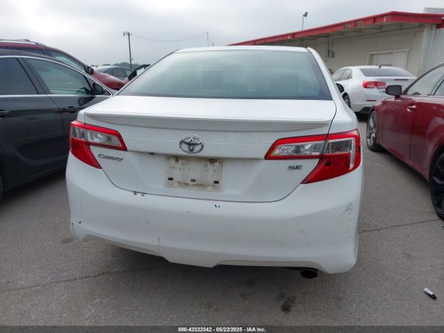 4T1BF1FK3EU825516 Toyota CAMRY SE