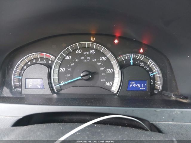 4T1BF1FK3EU825516 Toyota CAMRY SE