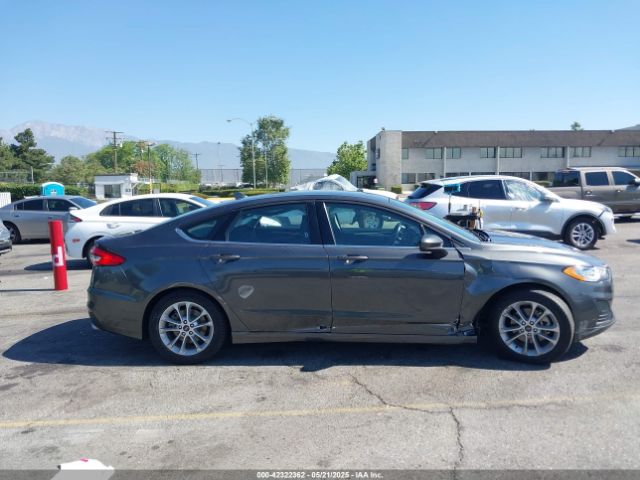 3FA6P0HDXKR200406 Ford FUSION SE