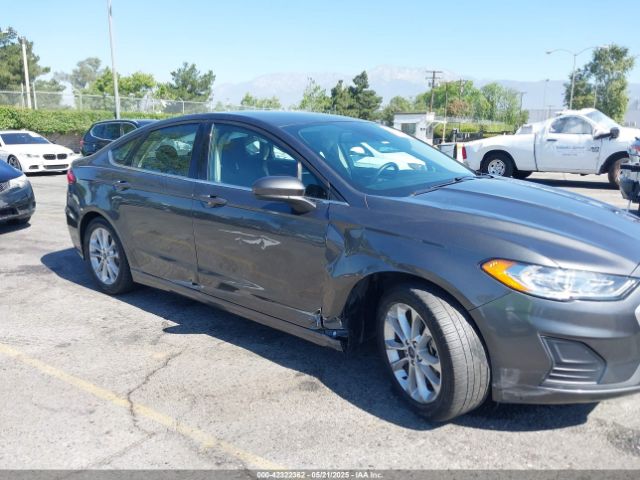 3FA6P0HDXKR200406 Ford FUSION SE
