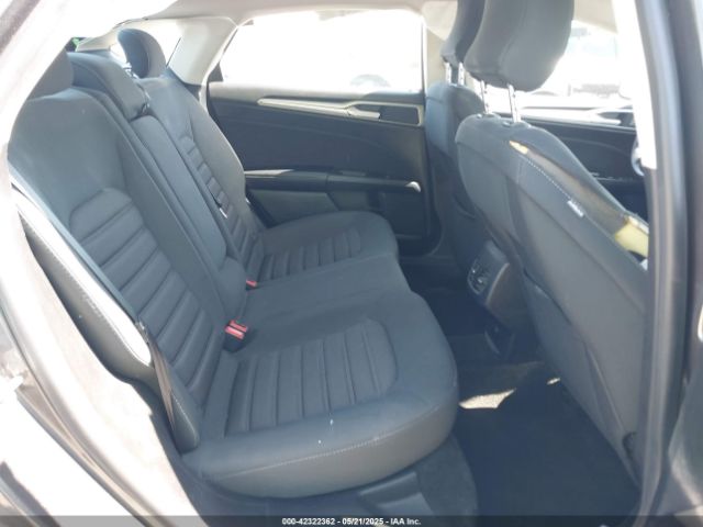 3FA6P0HDXKR200406 Ford FUSION SE