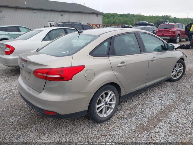 Ford FOCUS SE 2016 1FADP3F26GL368544 Image 4