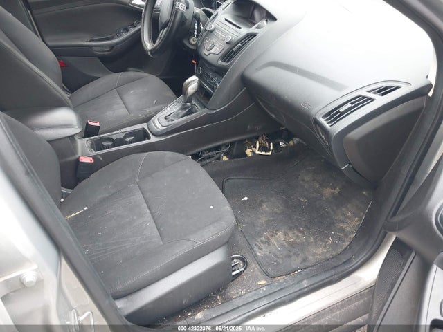 Ford FOCUS SE 2016 1FADP3F26GL368544 Image 5
