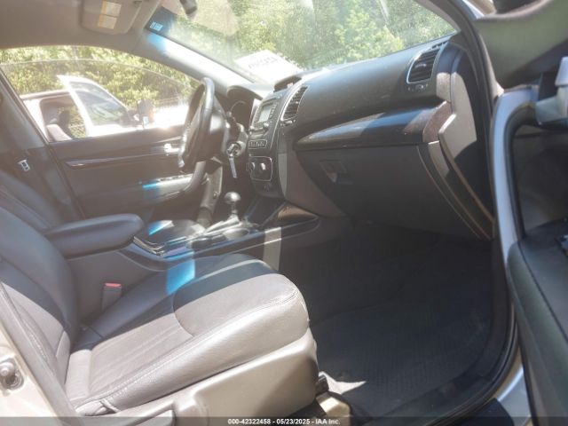 5XYKT3A68FG660682 KIA SORENTO LX