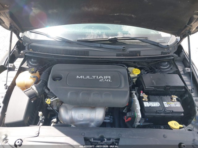 Chrysler 2015 2015 1C3CCCABXFN607299 Image 10