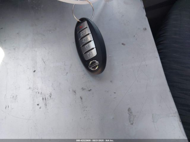 5N1AT2MT6LC734328 Nissan Rogue Sv Fwd