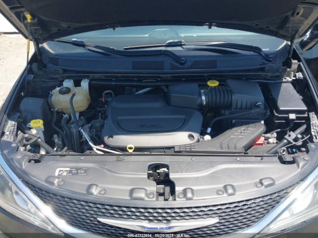 2C4RC1BG5LR139260 Chrysler Pacifica Touring L