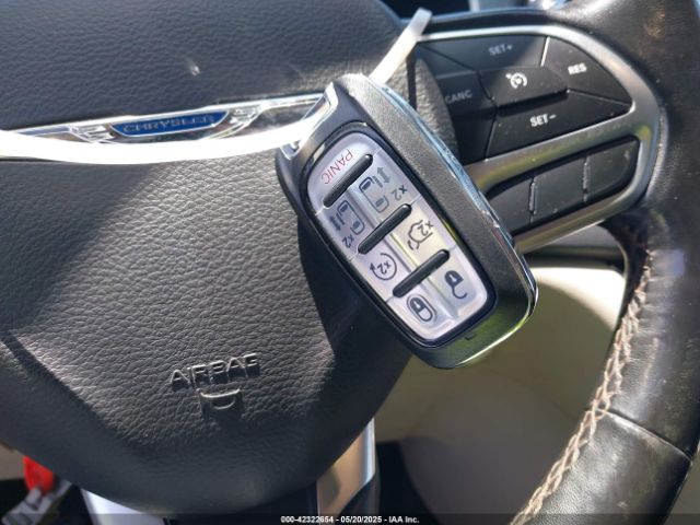 2C4RC1BG5LR139260 Chrysler Pacifica Touring L