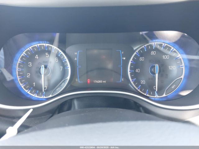 2C4RC1BG5LR139260 Chrysler Pacifica Touring L