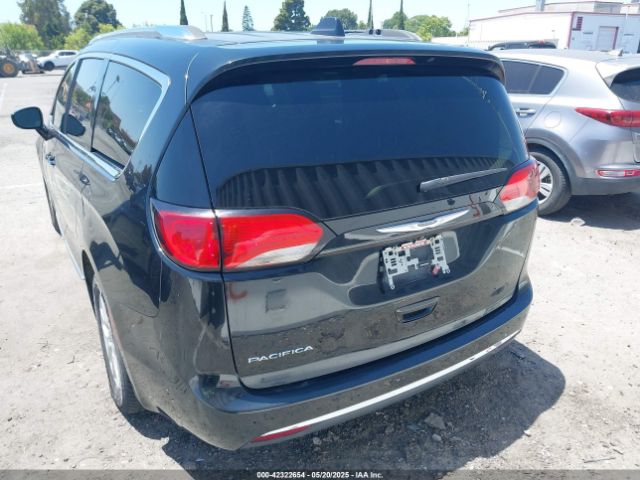 2C4RC1BG5LR139260 Chrysler Pacifica Touring L