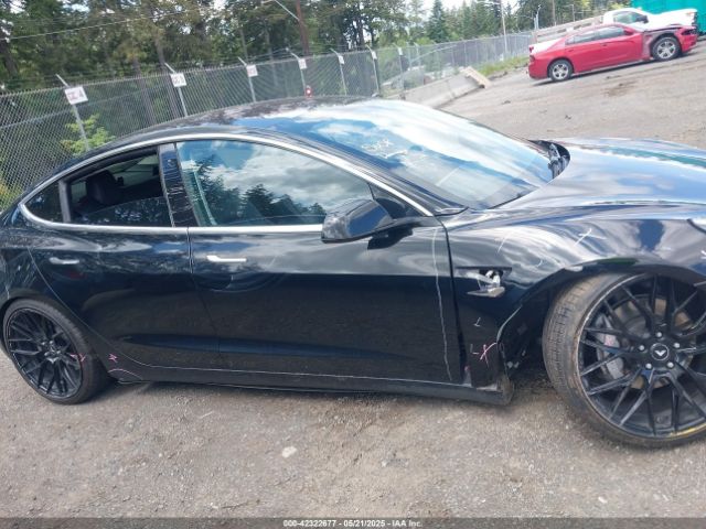 5YJ3E1EA8JF020733 Tesla Model 3 Long Range/mid Range