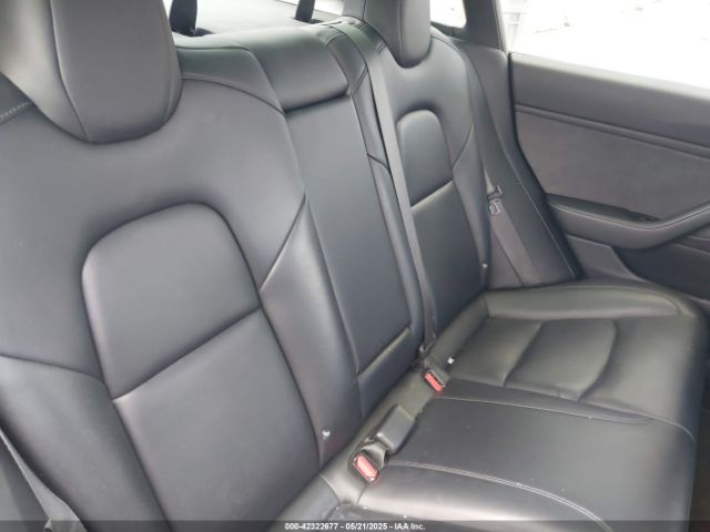 5YJ3E1EA8JF020733 Tesla Model 3 Long Range/mid Range