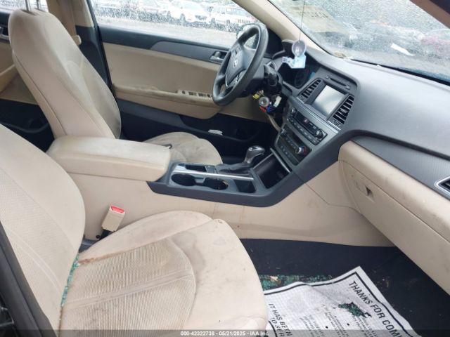 5NPE24AF2HH483323 Hyundai SONATA SE