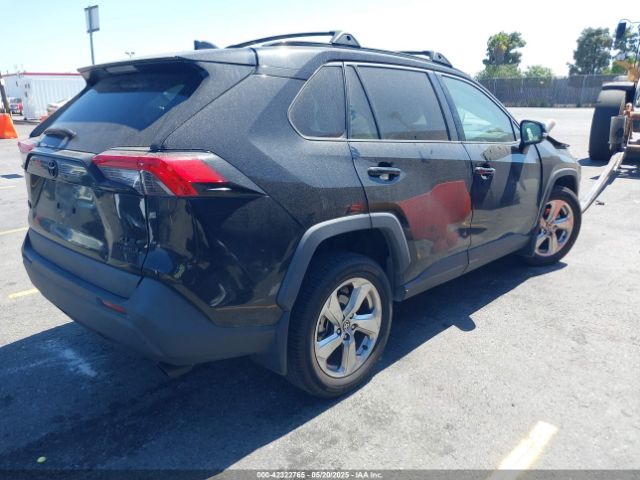 2021 TOYOTA RAV4 HYBRID 4T3B6RFV3MU043652 Photo 3