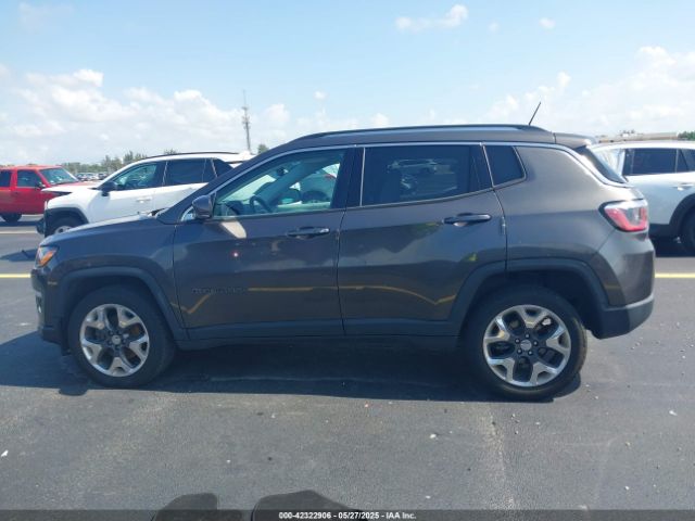 3C4NJDCB0KT811407 Jeep Compass Limited 4x4