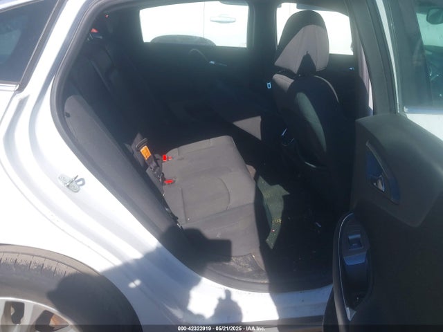 1G1ZE5ST3GF304002 Chevrolet MALIBU 1LT