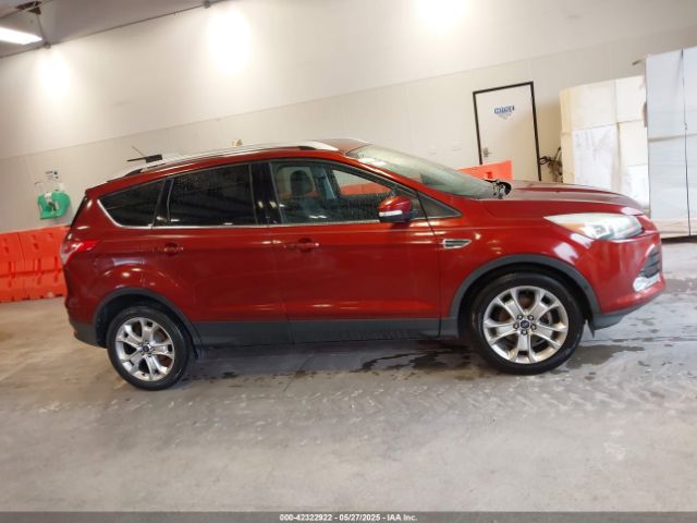 1FMCU0JX0GUB22501 Ford Escape Titanium