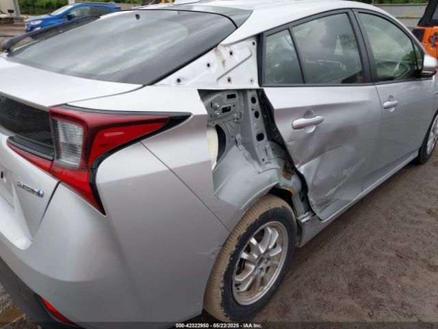 JTDKARFU2K3096560 Toyota Prius Le