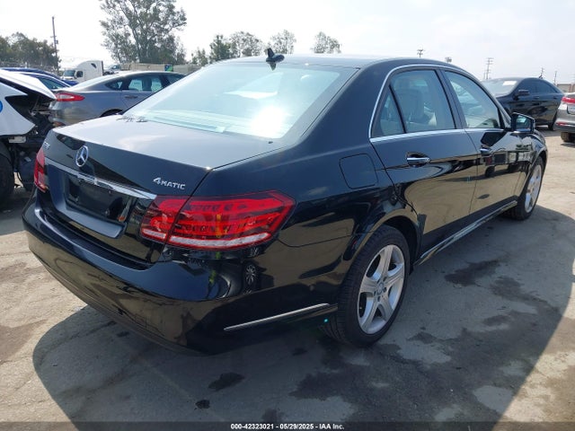 WDDHF8JB1GB279978 Mercedes-Benz 2016