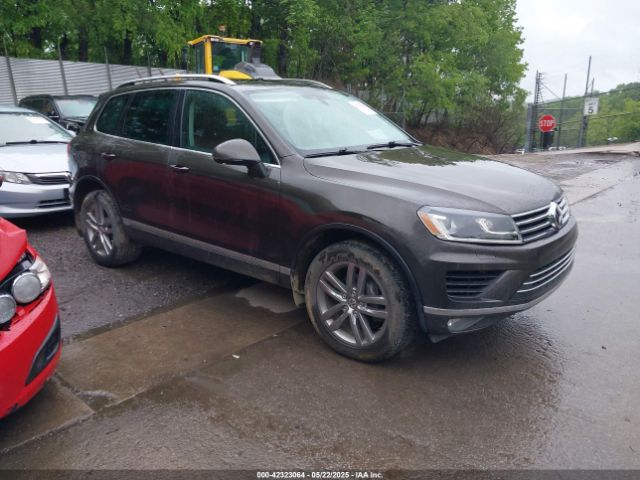 2015 VOLKSWAGEN TOUAREG WVGEF9BP0FD002928