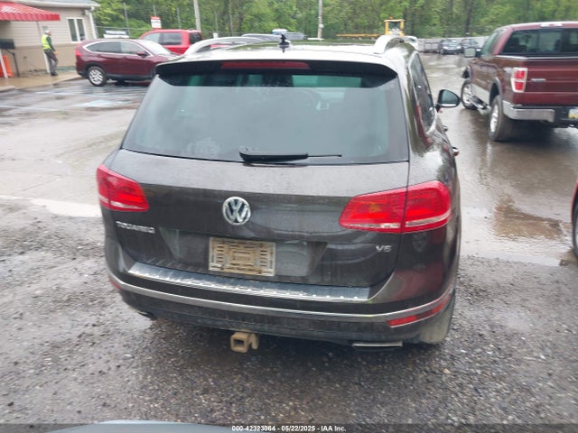 WVGEF9BP0FD002928 Volkswagen Touareg V6 Lux