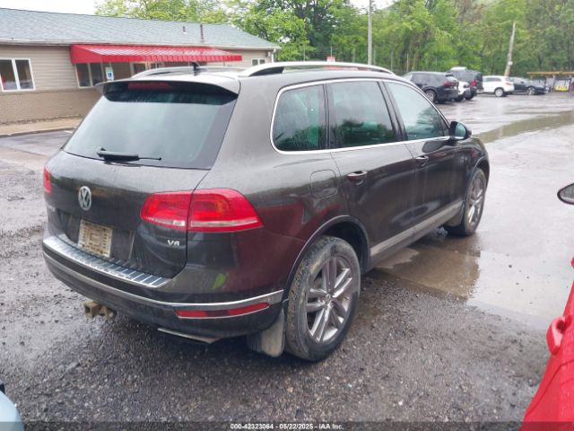 2015 VOLKSWAGEN TOUAREG WVGEF9BP0FD002928 Photo 3