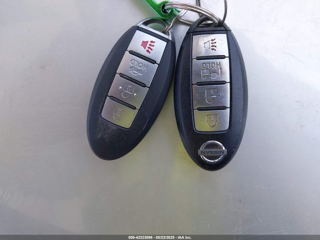 1N4BZ0CPXGC300327 Nissan 2016