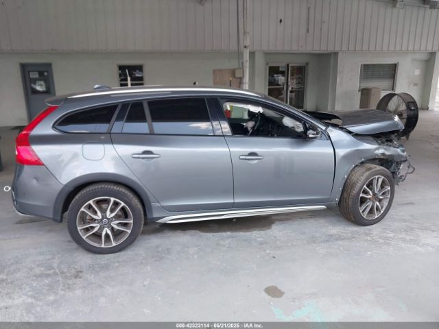 YV440MWK6J2048820 Volvo V60 Cross Country T5