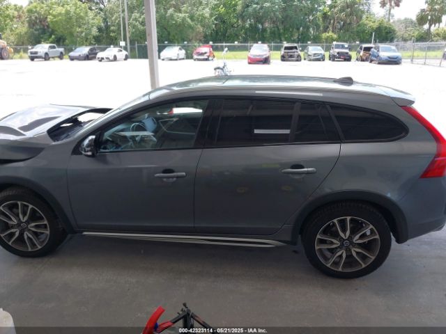YV440MWK6J2048820 Volvo V60 Cross Country T5