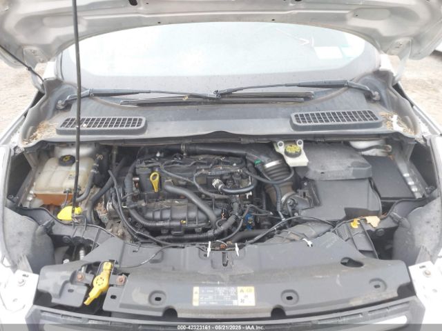 1FMCU9GX9EUC35713 Ford ESCAPE SE
