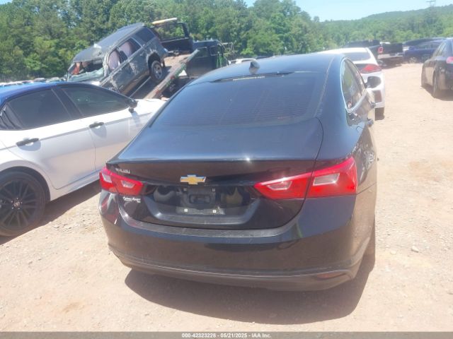 1G1ZC5ST2HF261103 Chevrolet Malibu 1fl
