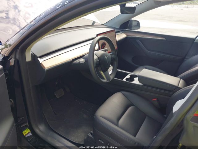 7SAYGDEE5SA339710 Tesla 2025
