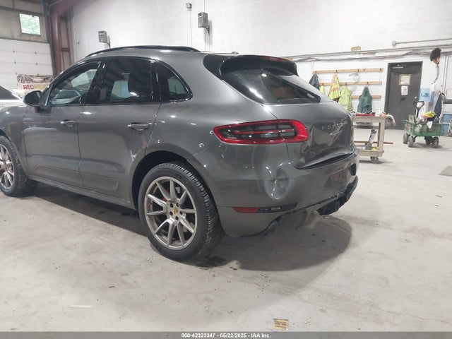 WP1AF2A52FLB92570 Porsche Macan Turbo