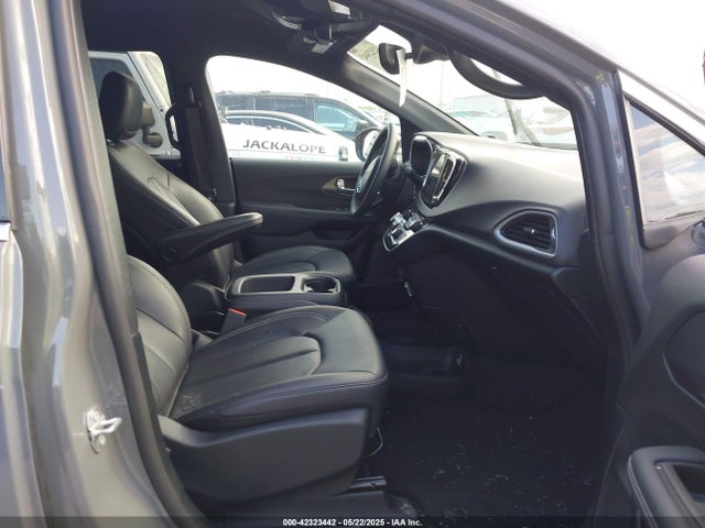 Chrysler Pacifica Select 2025 2C4RC1BG1SR504290 Image 5