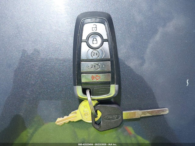 1FM5K7D88JGB30296 Ford EXPLORER XLT