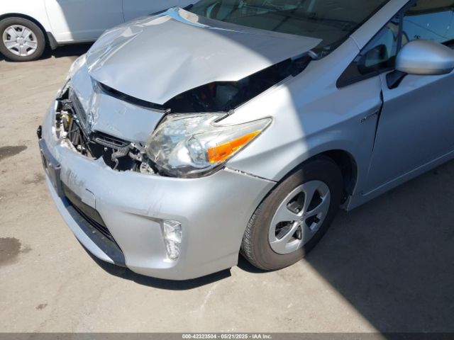JTDKN3DU9F1958534 Toyota Prius Two