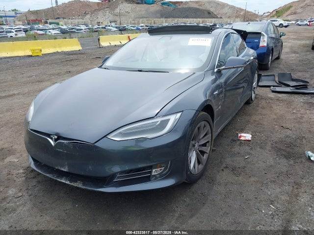2018 TESLA MODEL S 5YJSA1E24JF273998 Photo 1