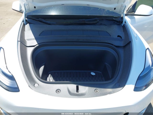 7SAYGDEE4SF302702 Tesla Model Y