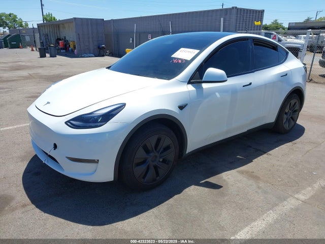 7SAYGDEE4SF302702 Tesla Model Y