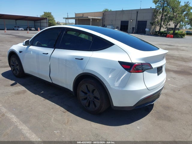 7SAYGDEE4SF302702 Tesla Model Y